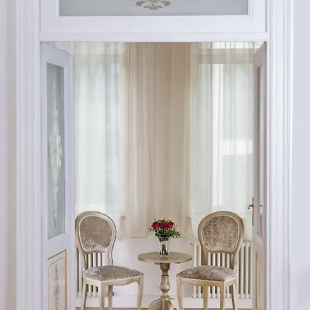 Deminka Palace 4*