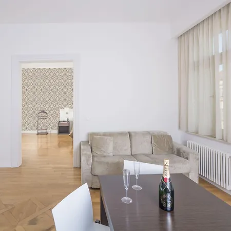Deminka Palace 4*