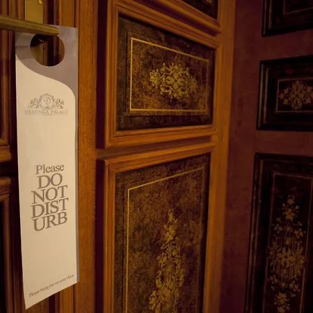 Deminka Palace פראג