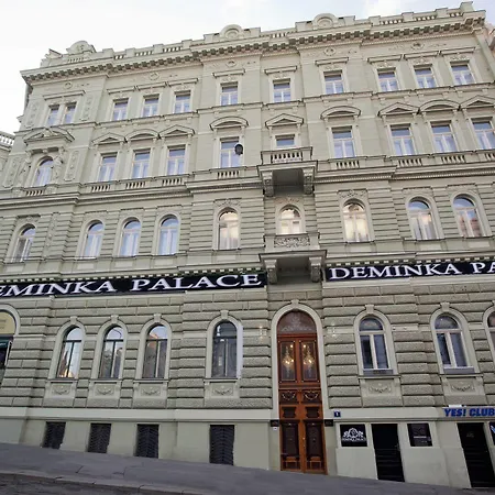 Deminka Palace Hotel 4*