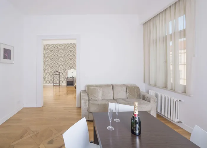 Deminka Palace 4*