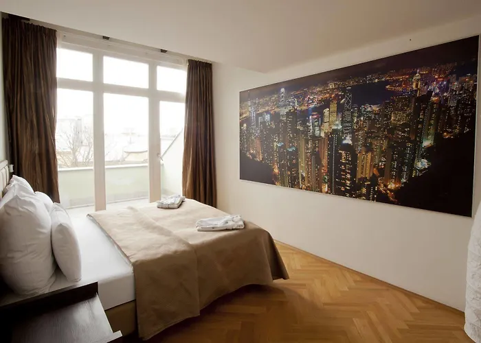 Deminka Palace Hotel 4*