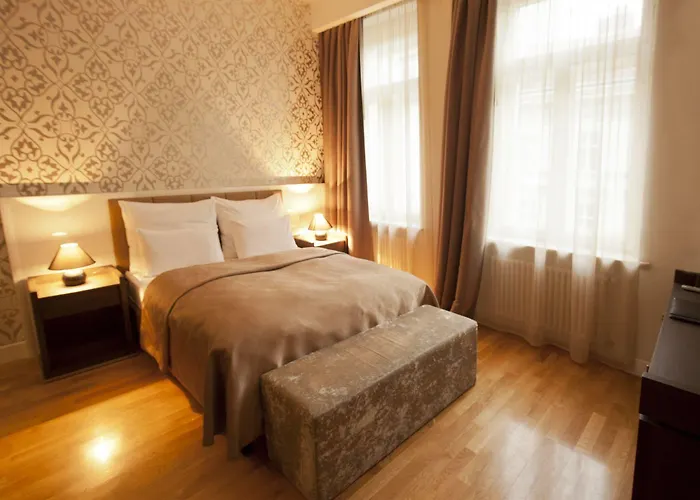 Deminka Palace Hotel