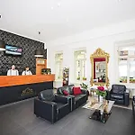 Deminka Palace Hotel
