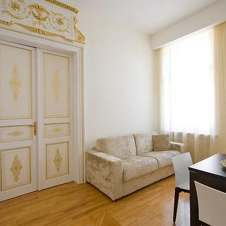 Отель Deminka Palace 4*