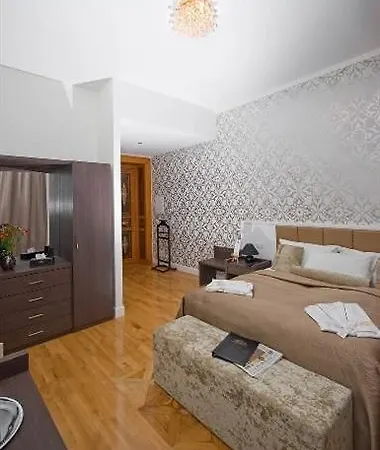 Отель Deminka Palace 4*