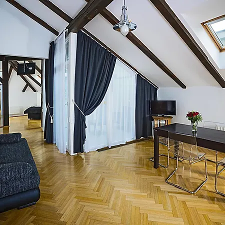 Deminka Palace 4* Прага