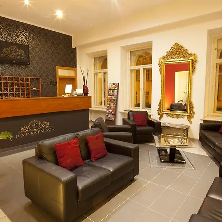 ديمينكا بالاس 4*