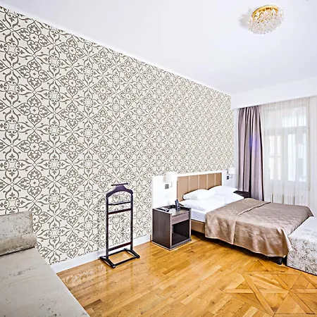 Deminka Palace Отель Прага
