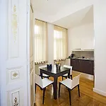 ホテル デミンカ パレス 4*
